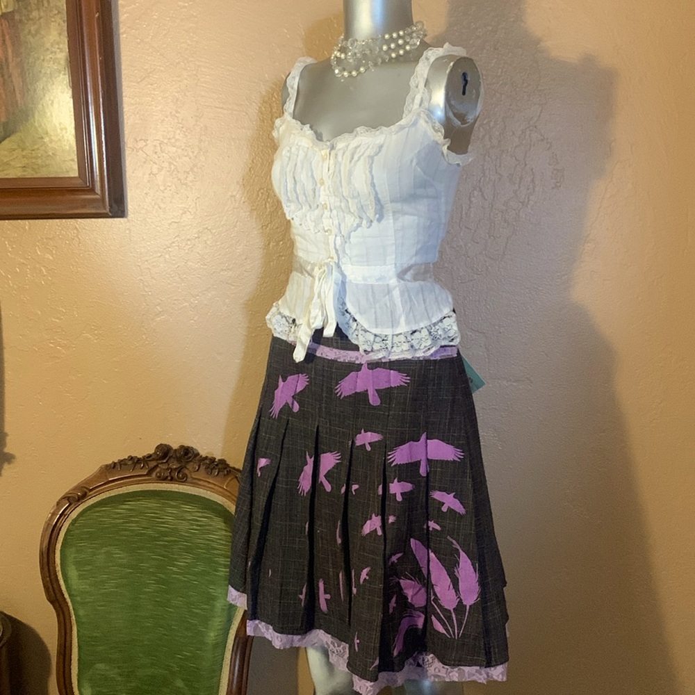 NWT Industry Pleated Bird Skirt.  Sz 27